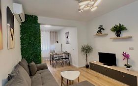 Pine Apartment Tirana